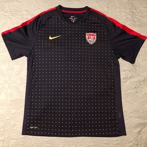 Nike US Men’s National Soccer Team Jersey Large